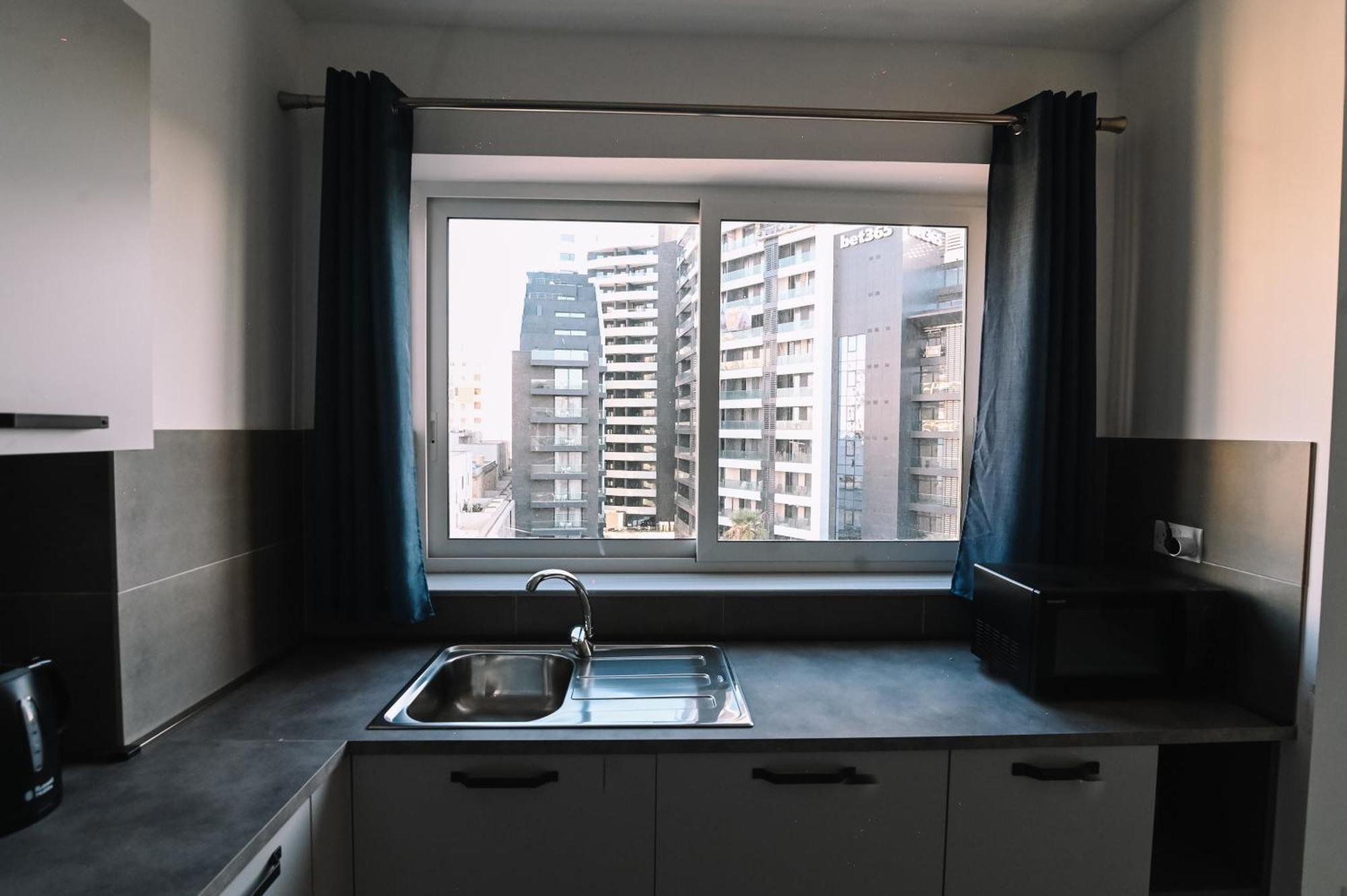 Bright 2 Bedroom Flat In Sliema! Exteriör bild