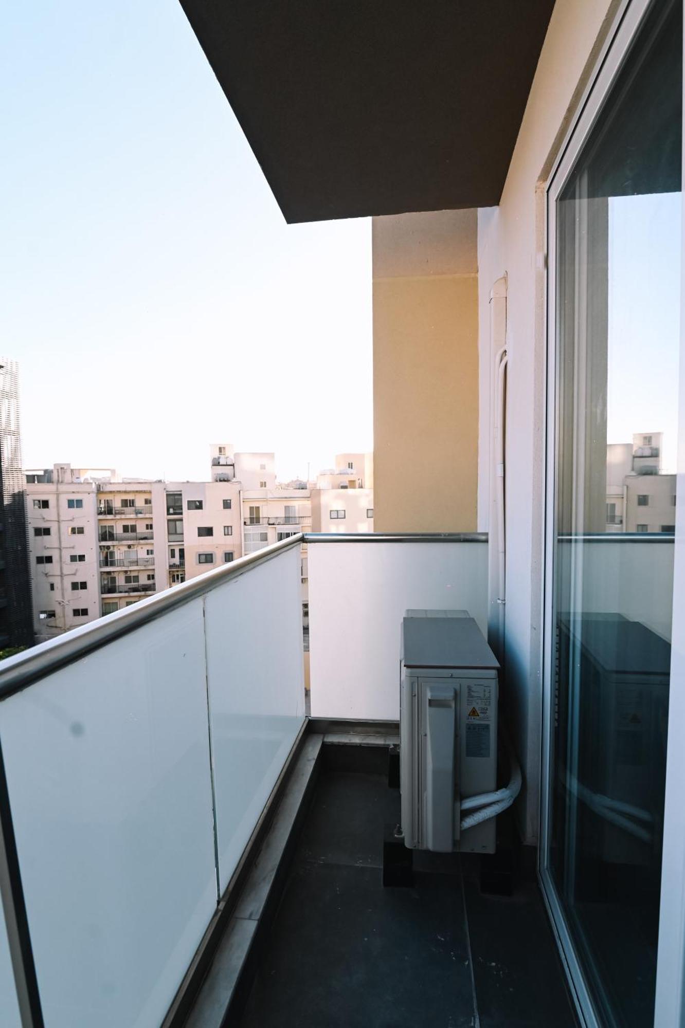Bright 2 Bedroom Flat In Sliema! Exteriör bild